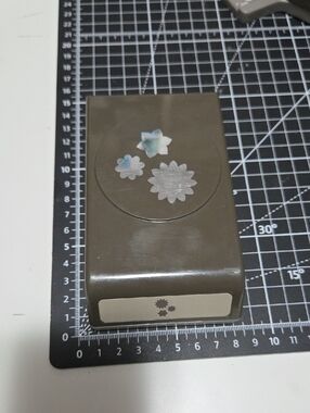 Boho Blossoms Flat style paper punch